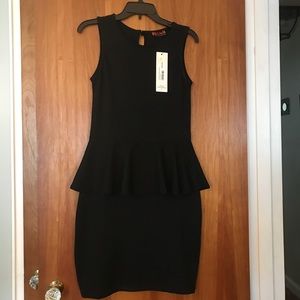 Isle apparel black peplum dress size small NWT